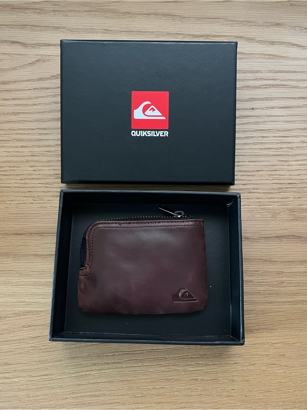 Quiksilver Burgundy Leather Zip Coin Wallet